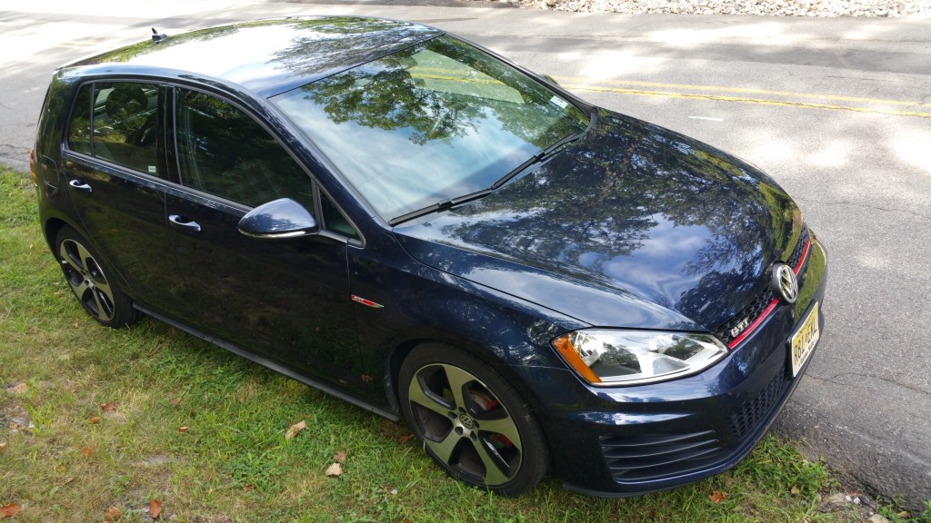 2015 VW GTI front right